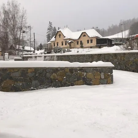 Kiska Levočská Dolina, V Súkromí Habitación en casa particular *