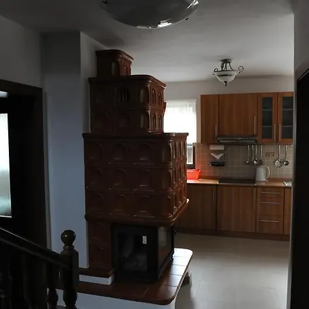 Kiska Levocska Dolina, V Sukromi